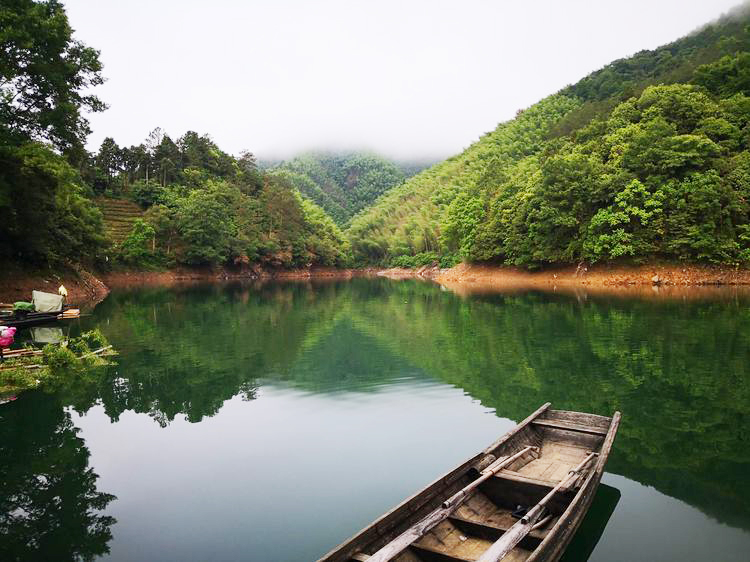 安徽大山裡(lǐ)發(fā)現一“世外桃源”，至今不通公路，隻有坐船才能(néng)到達